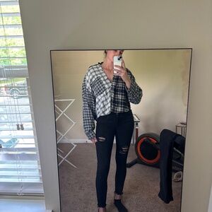 Cute Button Up American Eagle Sweatshirt